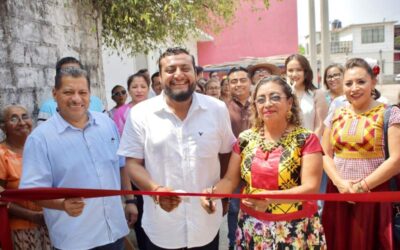 Gobierno de Juchitán entrega obra de mejoramiento en la pista de la “Santa Cruz Angélica Pipi”