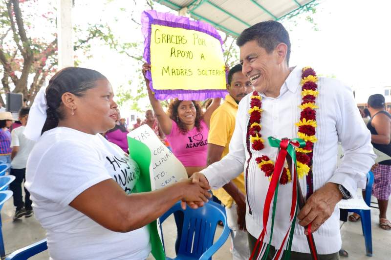 Impulsa Gobierno de Oaxaca la transformación de Santa María Cortijo