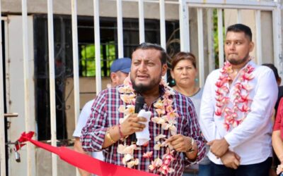 Miguel Quetu entrega pavimentación en la colonia Nemesio Diez