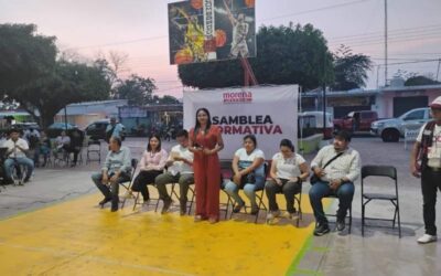 Reciben líderes del bajo mixe a dirigente estatal de Morena, Emmanuel Navarro