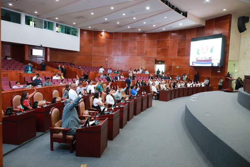 Congreso de Oaxaca reforma legislación para garantizar la inclusión de mujeres indígenas y afromexicanas en cargos comunitarios y toma de decisiones