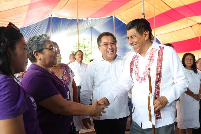 Con más de 16 mdp, Primavera Oaxaqueña apoya educación en Santiago Pinotepa Nacional