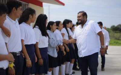 Construcción de Telesecundaria en Chicapa, reflejo del compromiso de Miguel Sánchez Altamirano