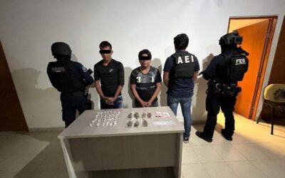 Detienen a dos hombres por narcomenudeo durante operativos en Juchitán