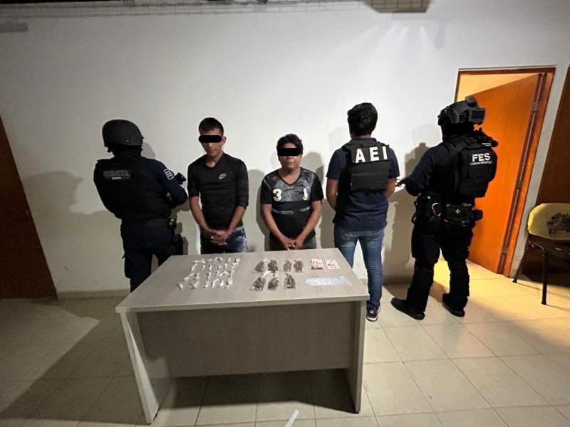 Detienen a dos hombres por narcomenudeo durante operativos en Juchitán