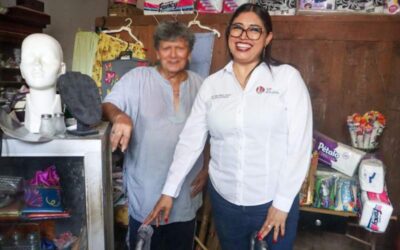 Encabeza Reyna Alonso entrega de aparatos funcionales en Juchitán