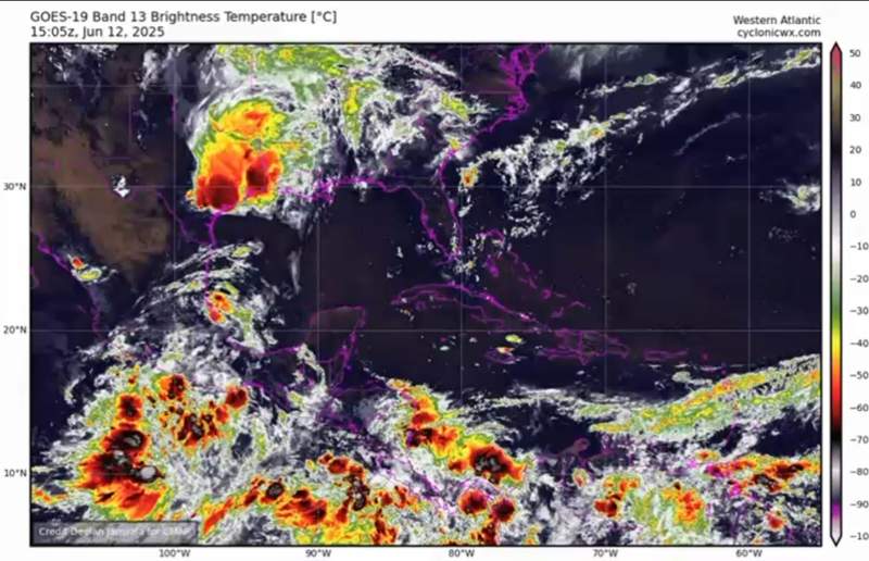 Informa Protección Civil sobre potencial ciclón tropical Cuatro-E frente a costas del Pacífico