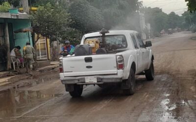 JURISDICCIÓN SANITARIA 02 Y GOBIERNO DE JUCHITÁN MANTENDRÁN JORNADAS DE FUMIGACIÓN DURANTE TEMPORADA DE LLUVIAS.