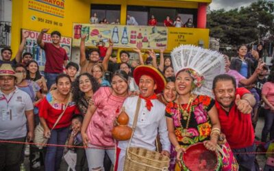 Con la grandeza de su historia, Juchitán abraza el corazón de Oaxaca en el segundo desfile rumbo a la Guelaguetza 2025