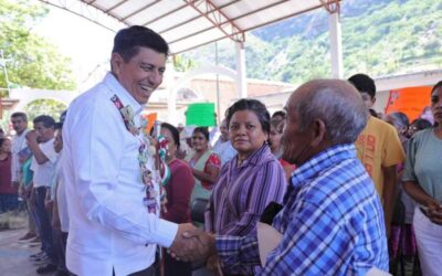 Cumple Salomón Jara compromisos con Santa María Texcatitlán con rehabilitación de sistema de agua