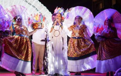 Enaltece Lila Downs cultura oaxaqueña en primer concierto masivo Guelaguetza 2025