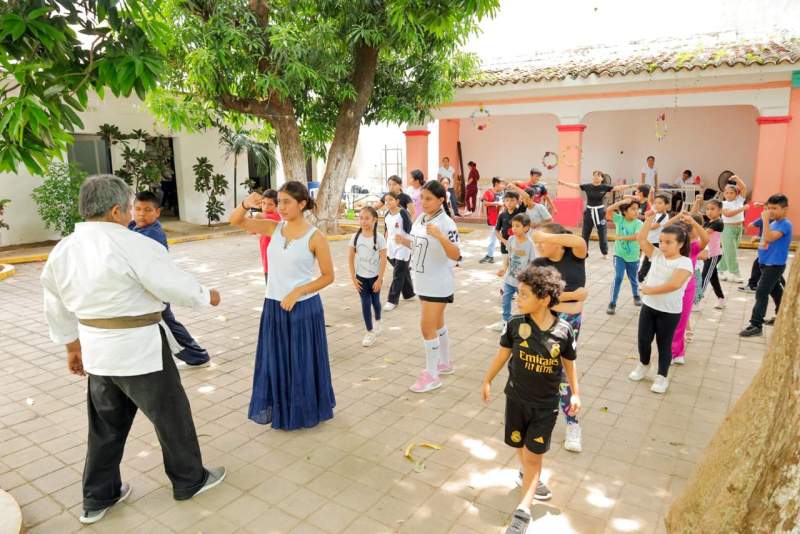 Entusiasta participación infantil en el inicio de los talleres de verano 2025 del DIF Juchitán