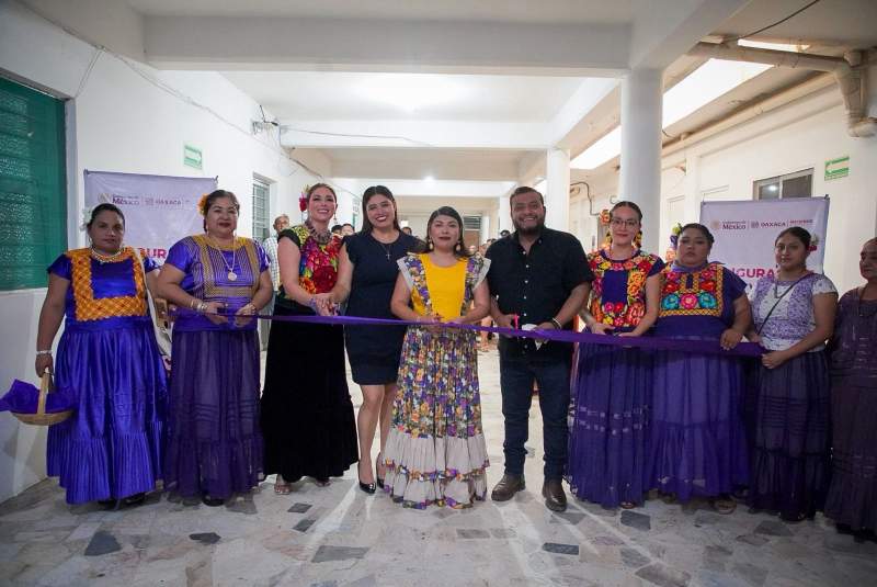 Gobierno de Juchiteco y secretaria de las mujeres aperturan “Punto violeta” para brindar atención a mujeres.