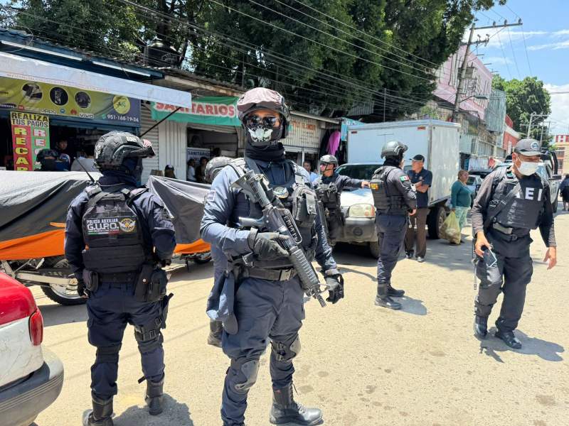 Incrementan salarios de policías en Oaxaca; con reforma buscan dignificar pensiones