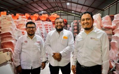 Inicia Gobierno de Oaxaca histórica entrega de mobiliario escolar en el Istmo