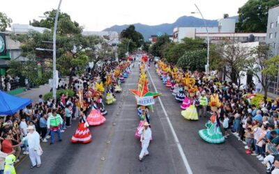Invita Sectur Oaxaca a disfrutar el segundo Desfile de Delegaciones de la Guelaguetza 2025