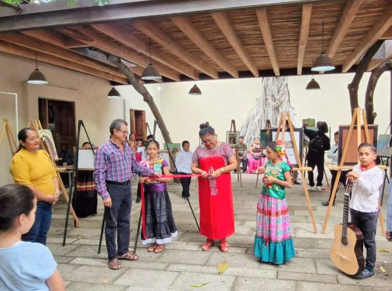 Emotiva clausura de talleres en la dirección de cultura.