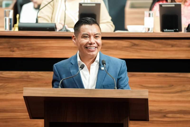 Benjamín Viveros Montalvo propone inscribir con letras doradas en el Muro de Honor del Recinto Legislativo el nombre de Demetrio Vallejo Martínez, luchador social y dirigente obrero