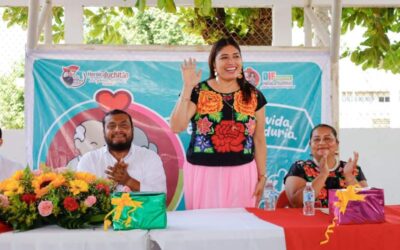 DIF Juchitán Celebra a las abuelas y abuelos de Chicapa de Castro y reafirma compromiso con su bienestar
