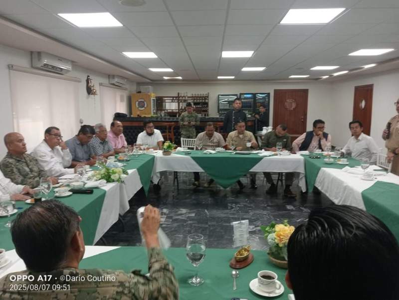 Gobierno de Juchitán y Marina avanzan en labores de dragado y desazolve del río Las Nutrias