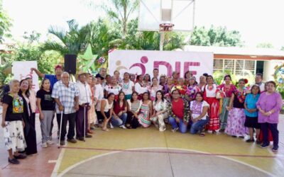 San Jacinto Amilpas celebra a personas adultas mayores