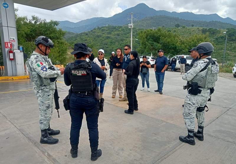 Despliega Gabinete de Seguridad operativos aéreos en la Sierra Sur para reforzar la vigilancia y búsqueda de persona desaparecida