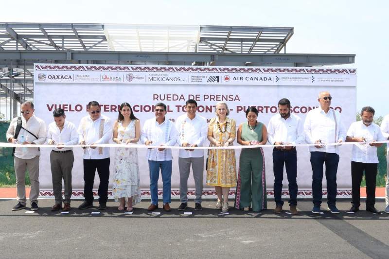 Inaugura Gobernador de Oaxaca nueva infraestructura del Aeropuerto Internacional de Puerto Escondido
