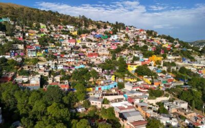 Oaxaca se pinta de identidad y esperanza con el Mega Tequio de Fachadas en San Juan Chapultepec