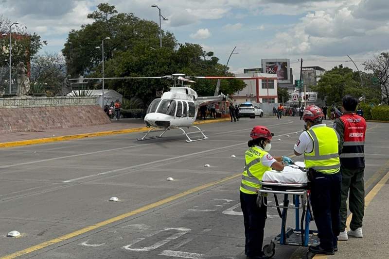 Realizan traslado aéreo directo al Hospital Dr. Aurelio Valdivieso de persona proveniente de Santiago Amoltepec