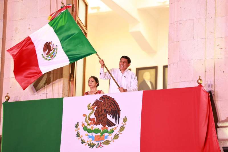 Vitorea Salomón Jara a mujeres en 215 aniversario del inicio de la Independencia de México