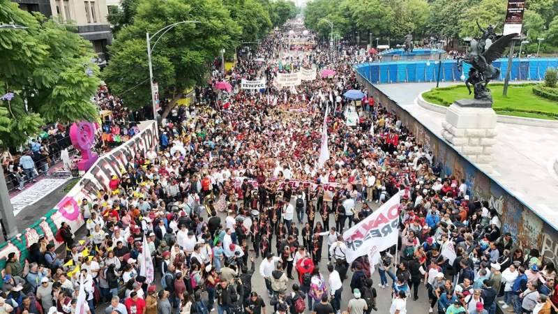 Acompañan y respaldan más de 30 mil oaxaqueñas y oaxaqueños a la presidenta Sheinbaum en su Primer Informe