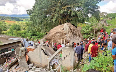 Activan puentes aéreos de auxilio; suman 47 muertos