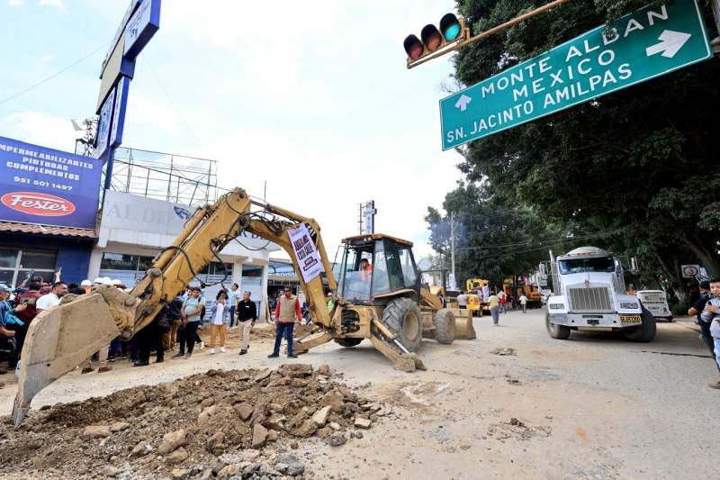 Continúa Salomón Jara transformación de la Zona Metropolitana de Oaxaca con inicio de segunda etapa de reencarpetamiento