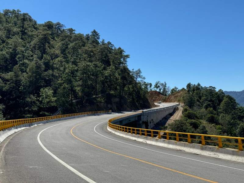 Las lluvias han retrasado la construcción del viaducto en la autopista Oaxaca-Istmo