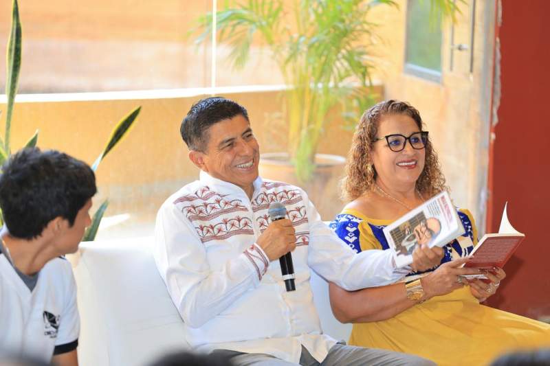 Leer permite forjar un pensamiento crítico, valorar y explorar la historia: Salomón Jara