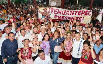 Nino Morales, es arropado con cariño por sus paisanos istmeños