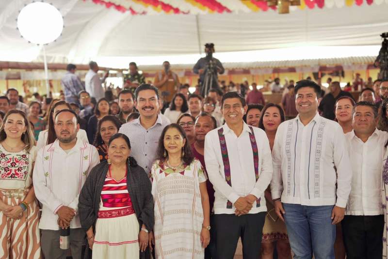Oaxaca de Juárez celebra la fuerza de la Mixteca en el Festival del Mole de Caderas 2025