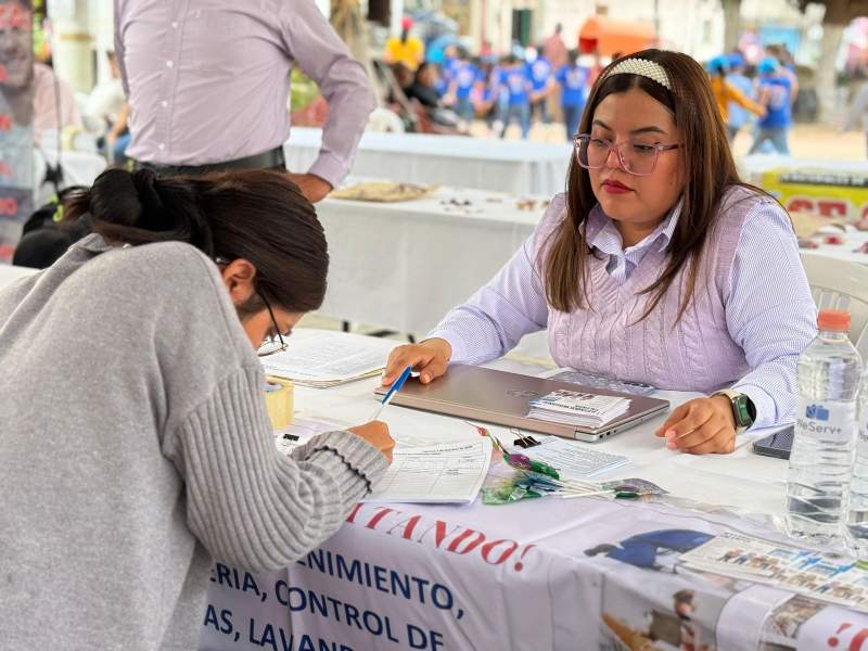 Secretaría del Trabajo realiza Feria Primavera Laboral en Miahuatlán, capital comercial de la Sierra Sur