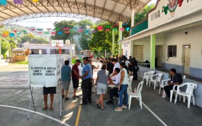 En paz y sin incidentes avanzan elecciones por Sistemas Normativos Internos en Oaxaca