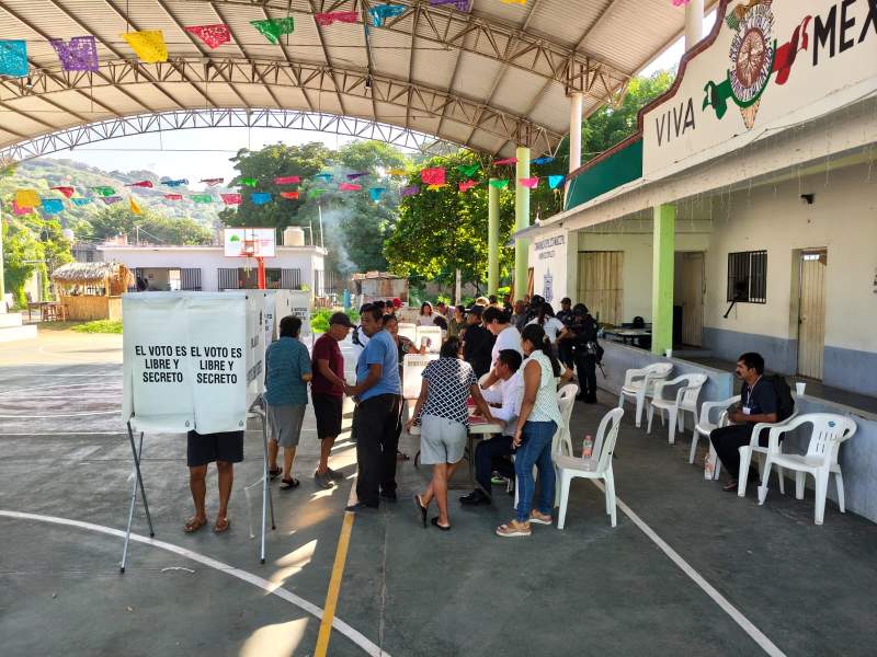 En paz y sin incidentes avanzan elecciones por Sistemas Normativos Internos en Oaxaca