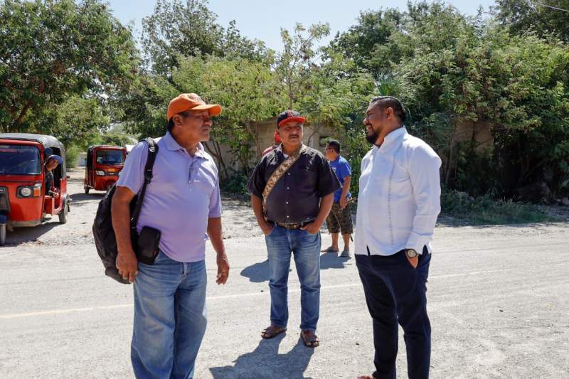 Gobierno juchiteco inicia trabajos de revestimiento en calles principales de la agencia Álvaro Obregón