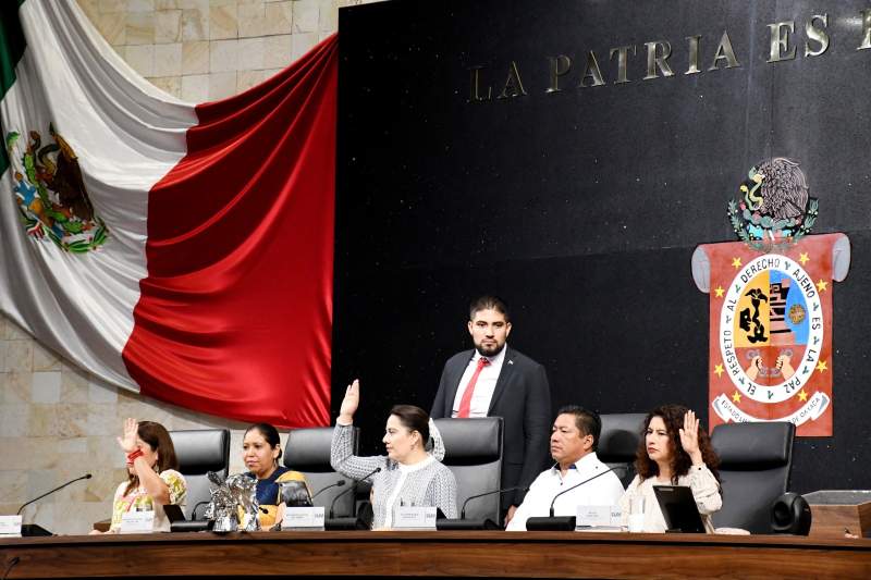 Inscriben en el Muro de Honor del Congreso de Oaxaca nombre de “Demetrio Vallejo Martínez”