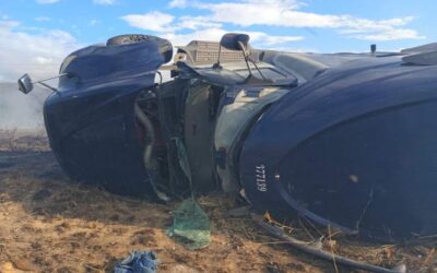 Atiende Bomberos de Oaxaca volcadura de tráiler en tramo La Venta- La Ventosa