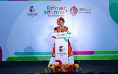 Cuando se cuida a la familia, se fortalece Juchitán”: Reyna Alonso rinde su primer informe de actividades al frente del DIF municipal.