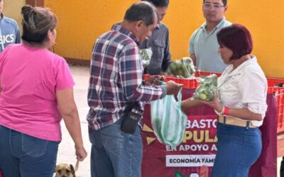 Tania López impulsa Abasto Popular apoyando a las familias de Xoxocotlán.