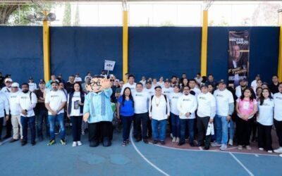 Farid Acevedo dialoga con comunidad educativa en Huajuapan y plantea fortalecer la UABJO