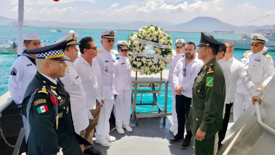 Gobierno de Oaxaca reconoce compromiso y vocación de la Marina Nacional