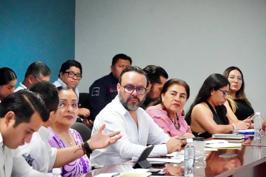 secretaria-de-gobierno-fortalece-coordinacion-para-avanzar-en-la-seguridad-de-juchitan-6a1e4bf34385f