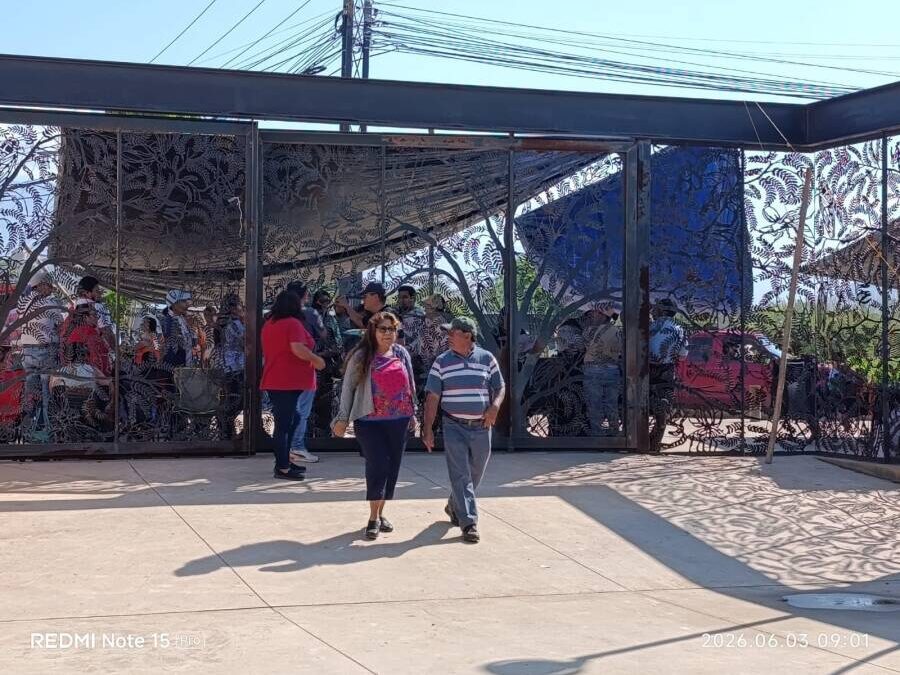 SEGO mantiene diálogo con magisterio para favorecer el tránsito de pasajeros en el Aeropuerto de Oaxaca