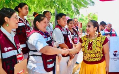 Vilma Martínez Cortés encabeza el inicio de la Caravana Estatal de Salud Ve’e Tata en Juchitán